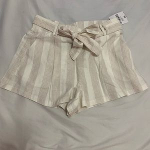 BRAND NEW** BELT STRIPED SHORTS